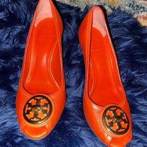 Tory Burch Beautiful flame red. Selma open toes 7